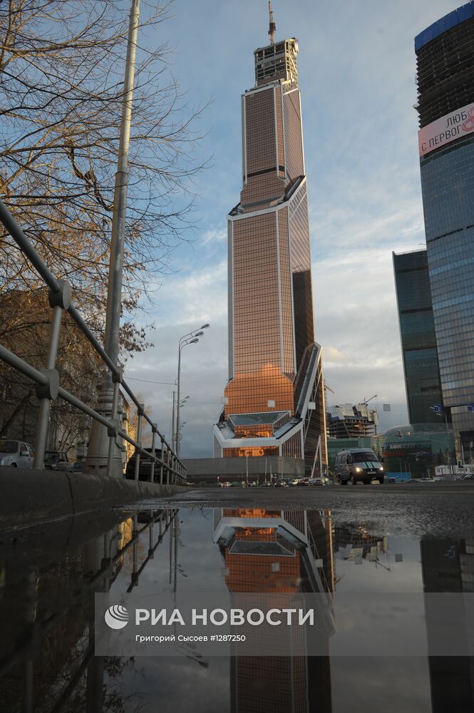 Небоскреб "Меркурий Сити" признан самым высоким зданием Европы