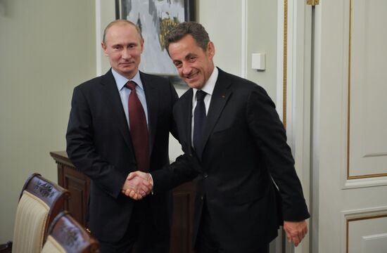 В.Путин принял в Ново-Огарево Н.Саркози