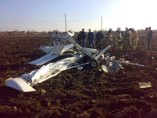 Легкомоторный самолет потерпел крушение в Краснодарском крае