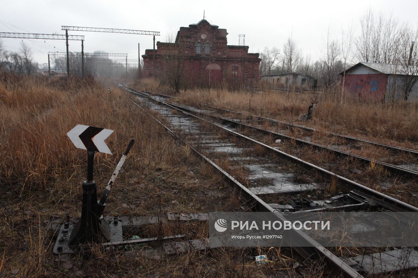 Разрушенные исторические постройки Варшавского вокзала