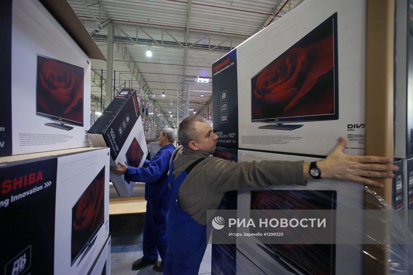 Производство телевизоров на заводе компании "Телебалт"