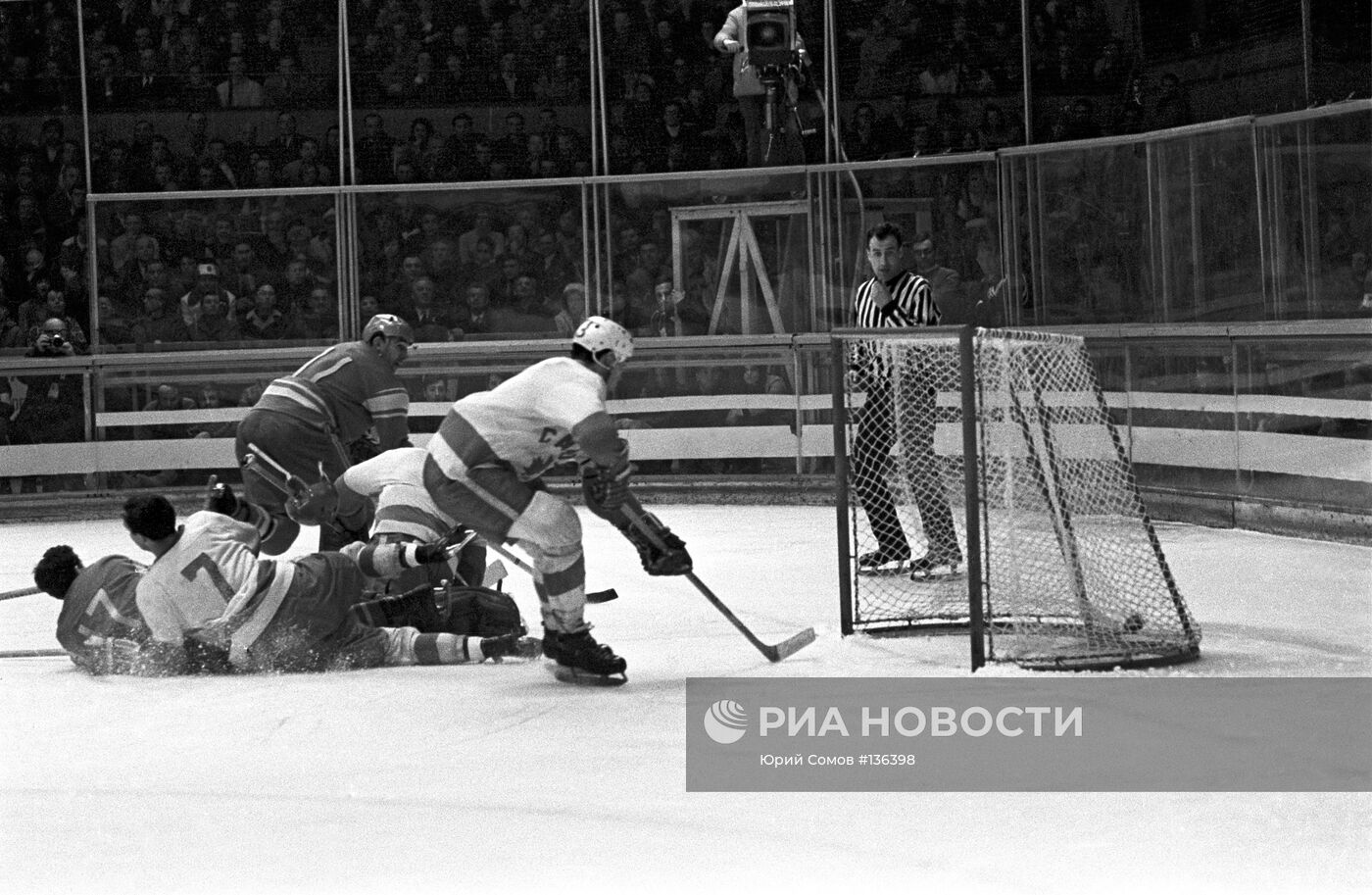 ОЛИМПИАДА ХОККЕЙ ИГРА СССР КАНАДА