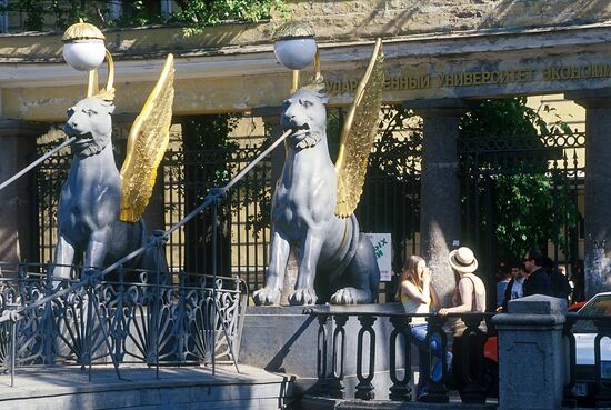 Банковский мост через канал Грибоедова