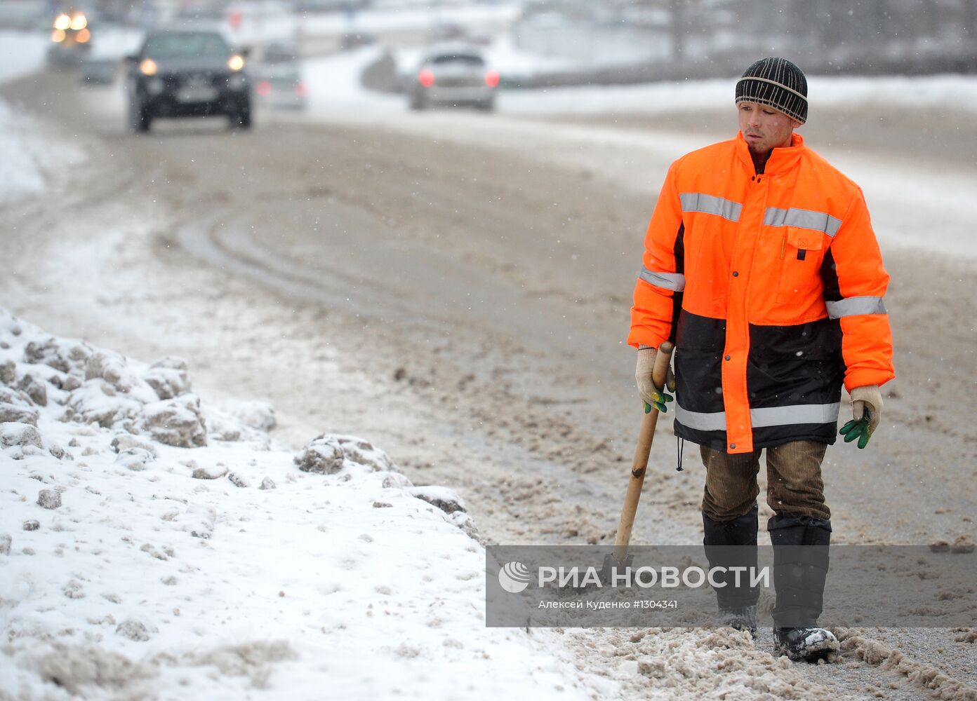 Уборка снега в Москве