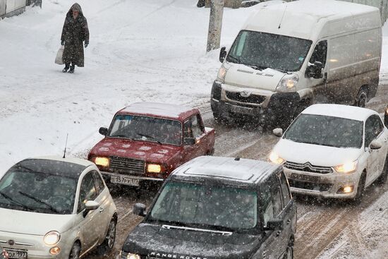 Последствия снегопада в Москве