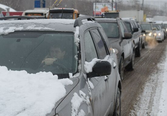 Последствия снегопада в Москве