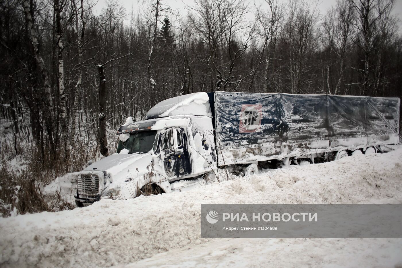 Многодневная пробка на федеральной трассе М-10 "Россия"