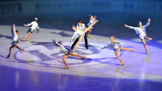 Фигурное катание. Финал Гран-при. Церемония открытия