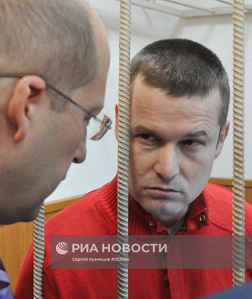 Рассмотрение вопроса о продлении ареста Леониду Развозжаеву