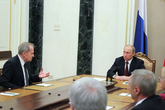 В.Путин встретился с судьями Конституционного суда РФ