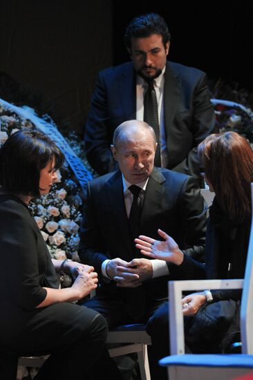 В.Путин на церемонии прощания с оперной певицей Г.Вишневской