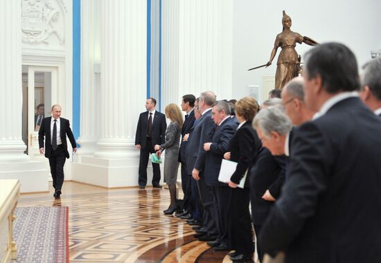 В.Путин на встрече с членами Совета законодателей РФ