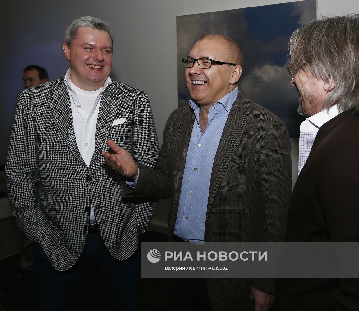 Открытие выставки Александры Вертинской "Переменная облачность"