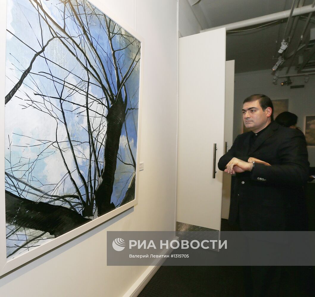 Открытие выставки Александры Вертинской "Переменная облачность"