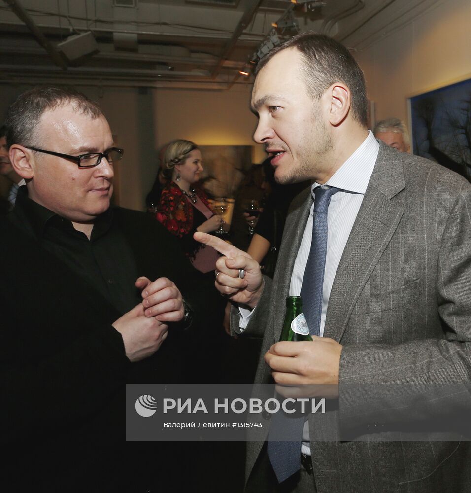 Открытие выставки Александры Вертинской "Переменная облачность"