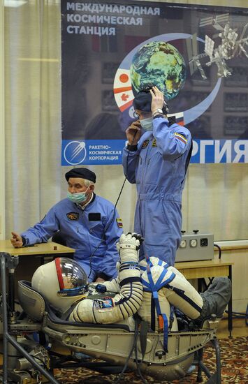 Подготовка к запуску пилотируемого корабля "Союз ТМА-07М"