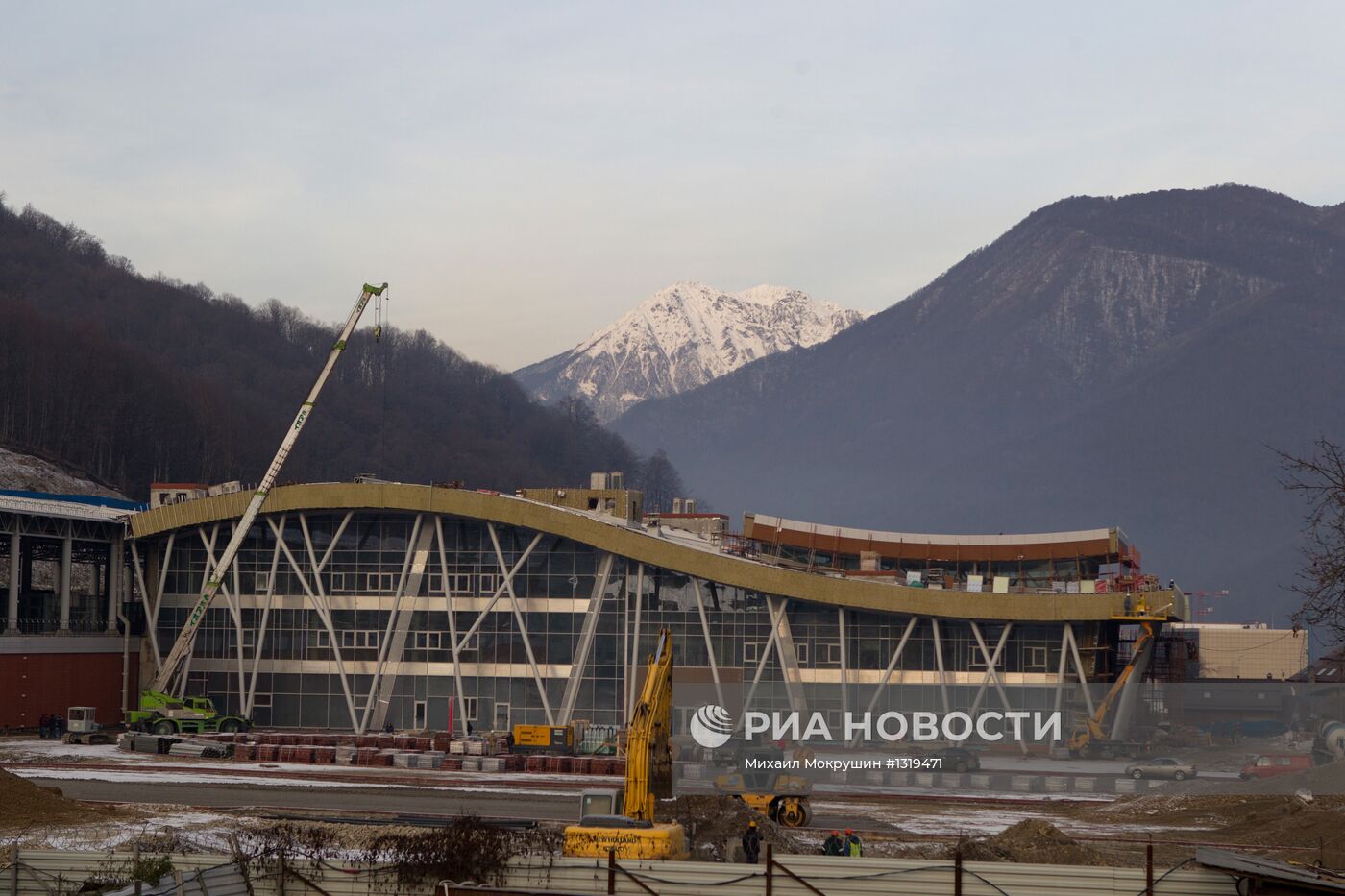 Строительство Олимпийских объектов в Красной Поляне | РИА Новости Медиабанк