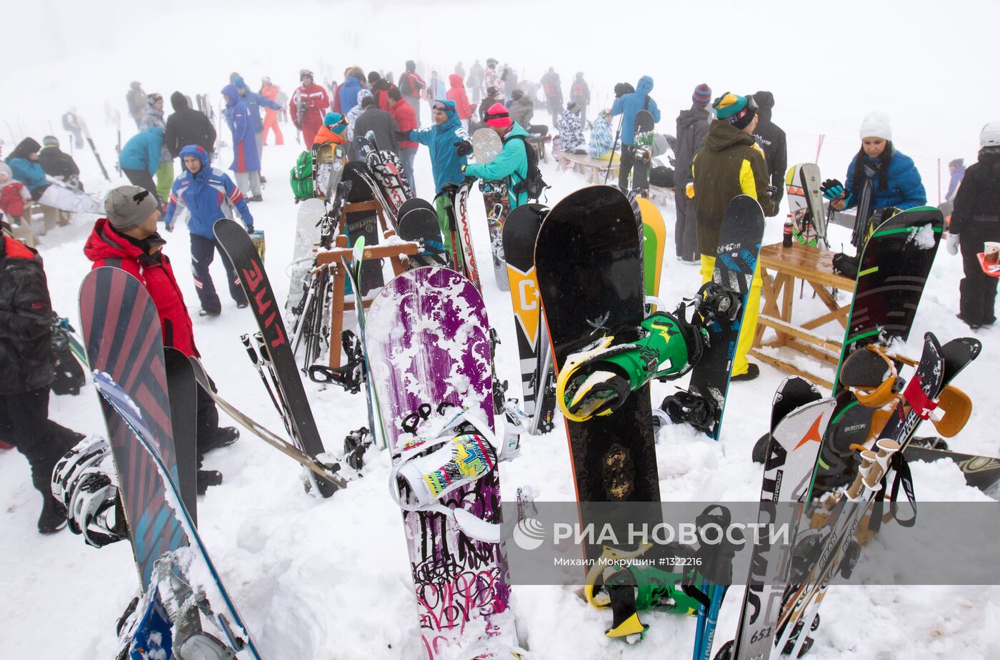 Начало сезона катания на горнолыжных склонах в Красной поляне