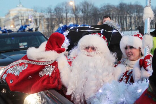 Встреча Деда Мороза в Санкт-Петербурге