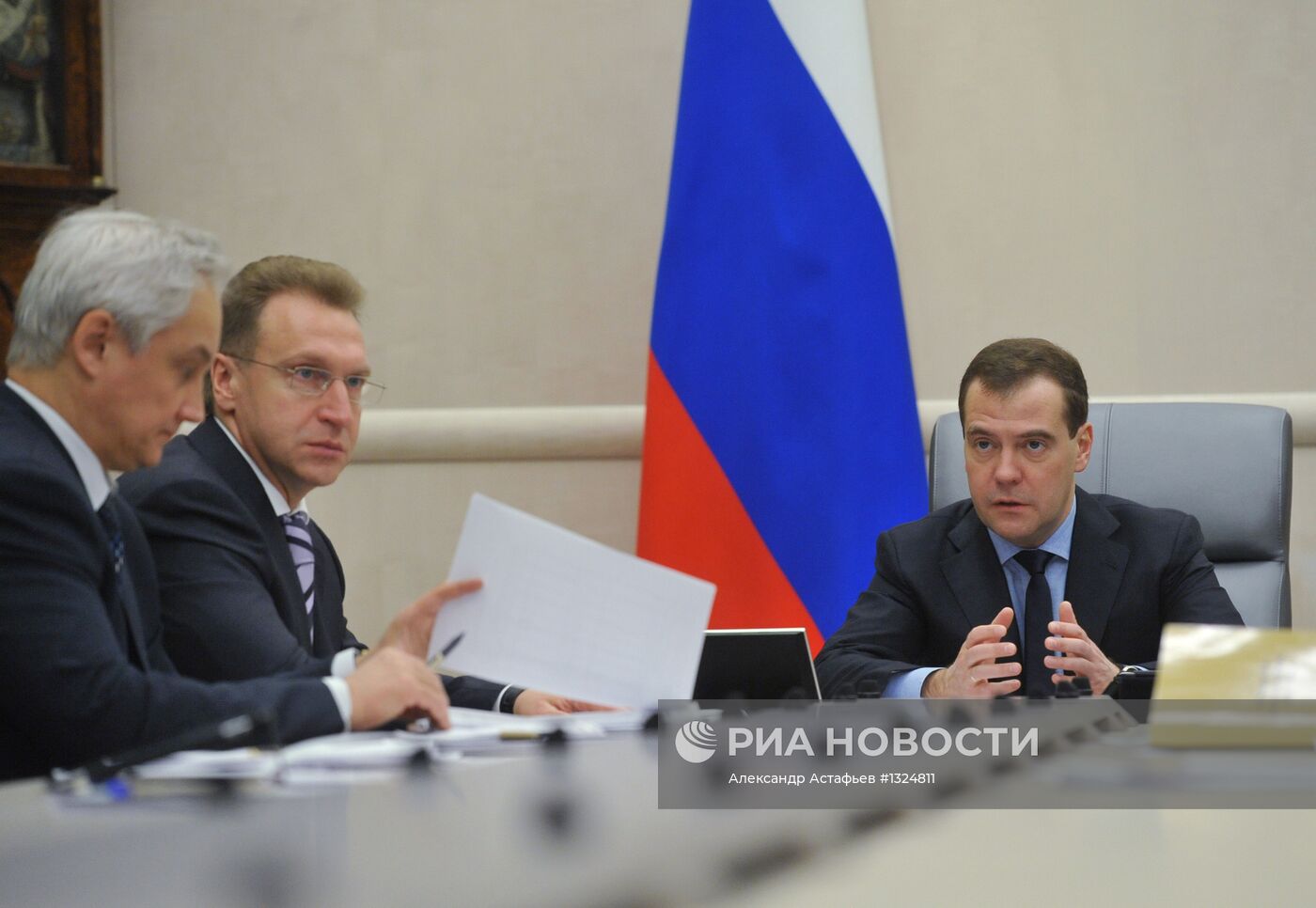 Д.Медведев проводит совещание в Доме правительства РФ
