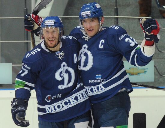 Хоккей. КХЛ. Матч "Динамо" (Москва) - "Слован"