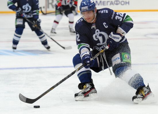 Хоккей. КХЛ. Матч "Динамо" (Москва) - "Слован"