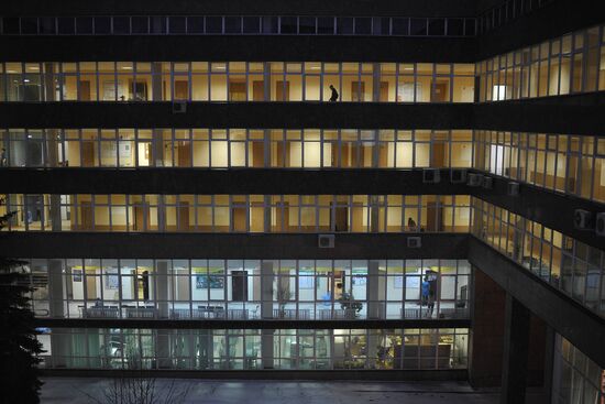 Студенты РГТЭУ забаррикадировались в здании университета