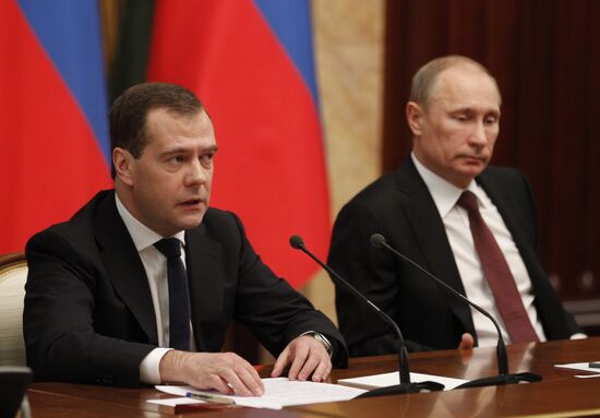 В.Путин и Д.Медведев на итоговом заседании правительства РФ