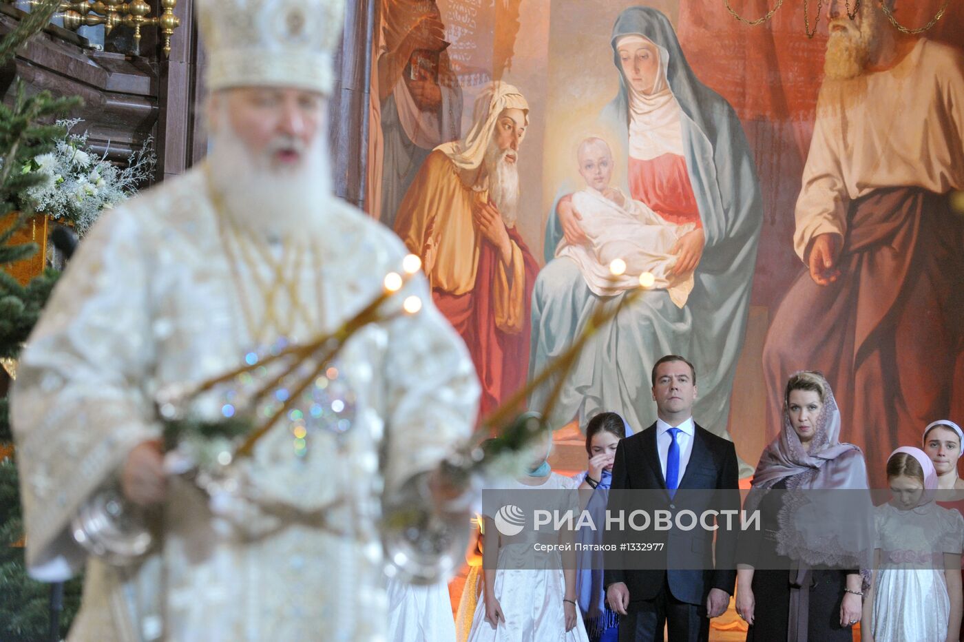 Д.Медведев на Рождественском богослужении в Москве
