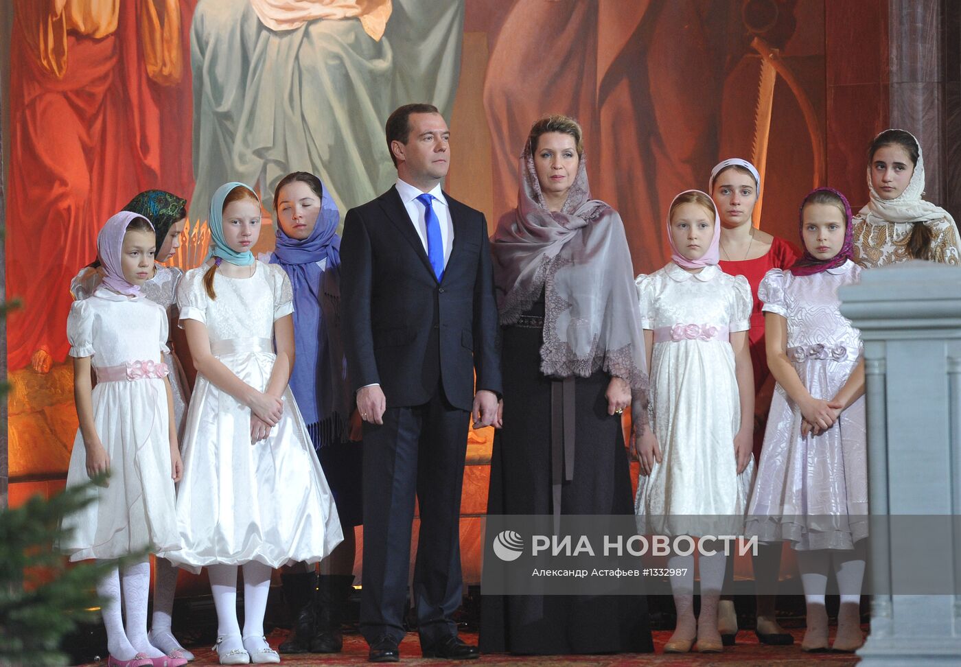 Д.Медведев на Рождественском богослужении в Москве