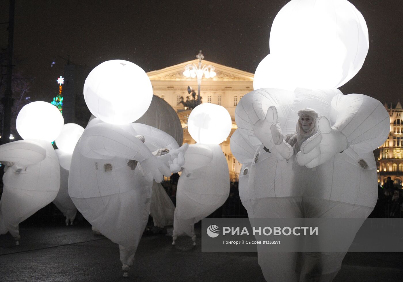 Гала-концерт уличного театра Quidams в Москве