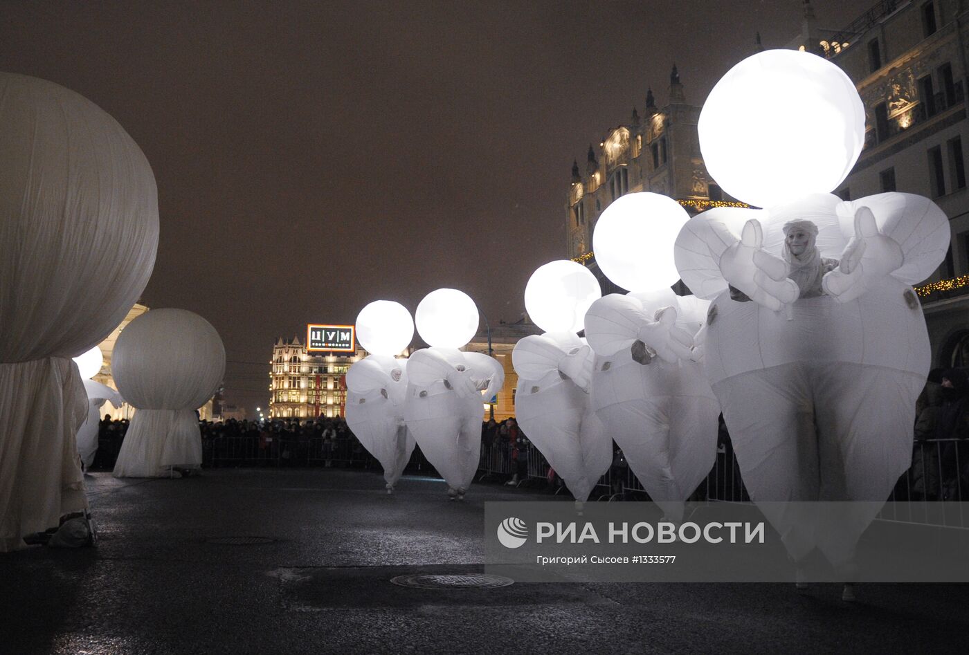 Гала-концерт уличного театра Quidams в Москве