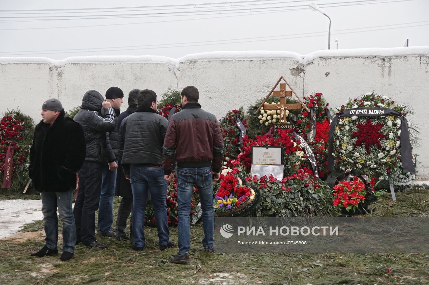 Дед Хасан похоронен на Хованском кладбище в Москве