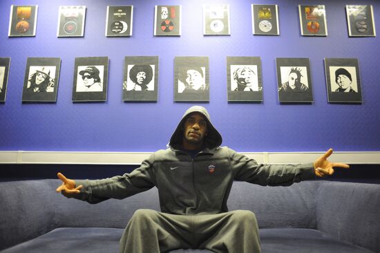 Баскетболист ПБК ЦСКА Аарон Джексон записал песню с Dino MC 47