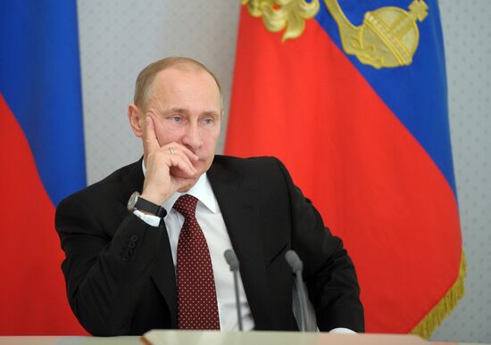 В.Путин провел совещание по последствиям наводнения в Крымске