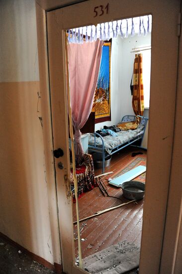 Общежитие ПТУ после погрома учащимися в Чите