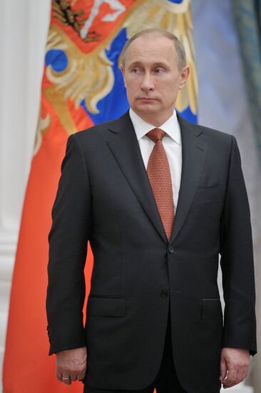 В.Путин вручил премии в области науки и инноваций в Кремле