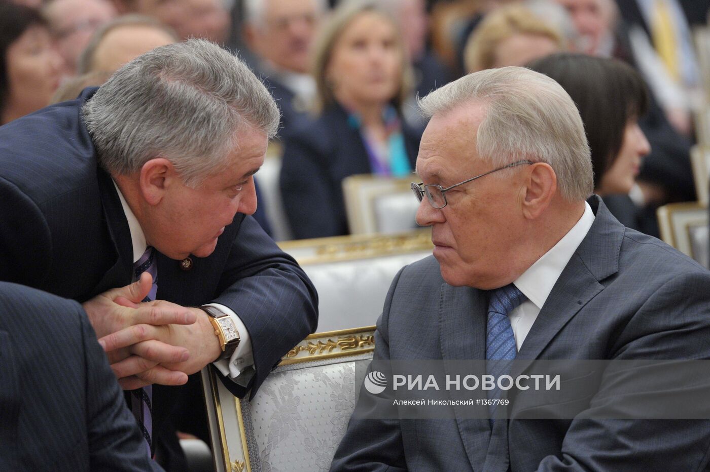 В.Путин вручил премии в области науки и инноваций в Кремле