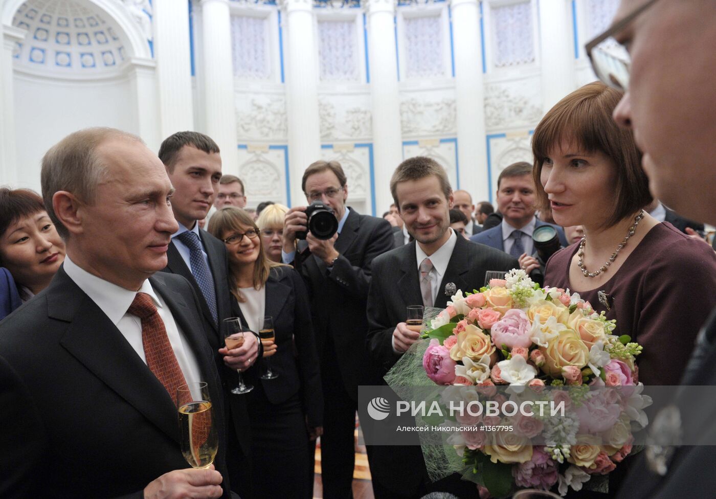 В.Путин вручил премии в области науки и инноваций в Кремле