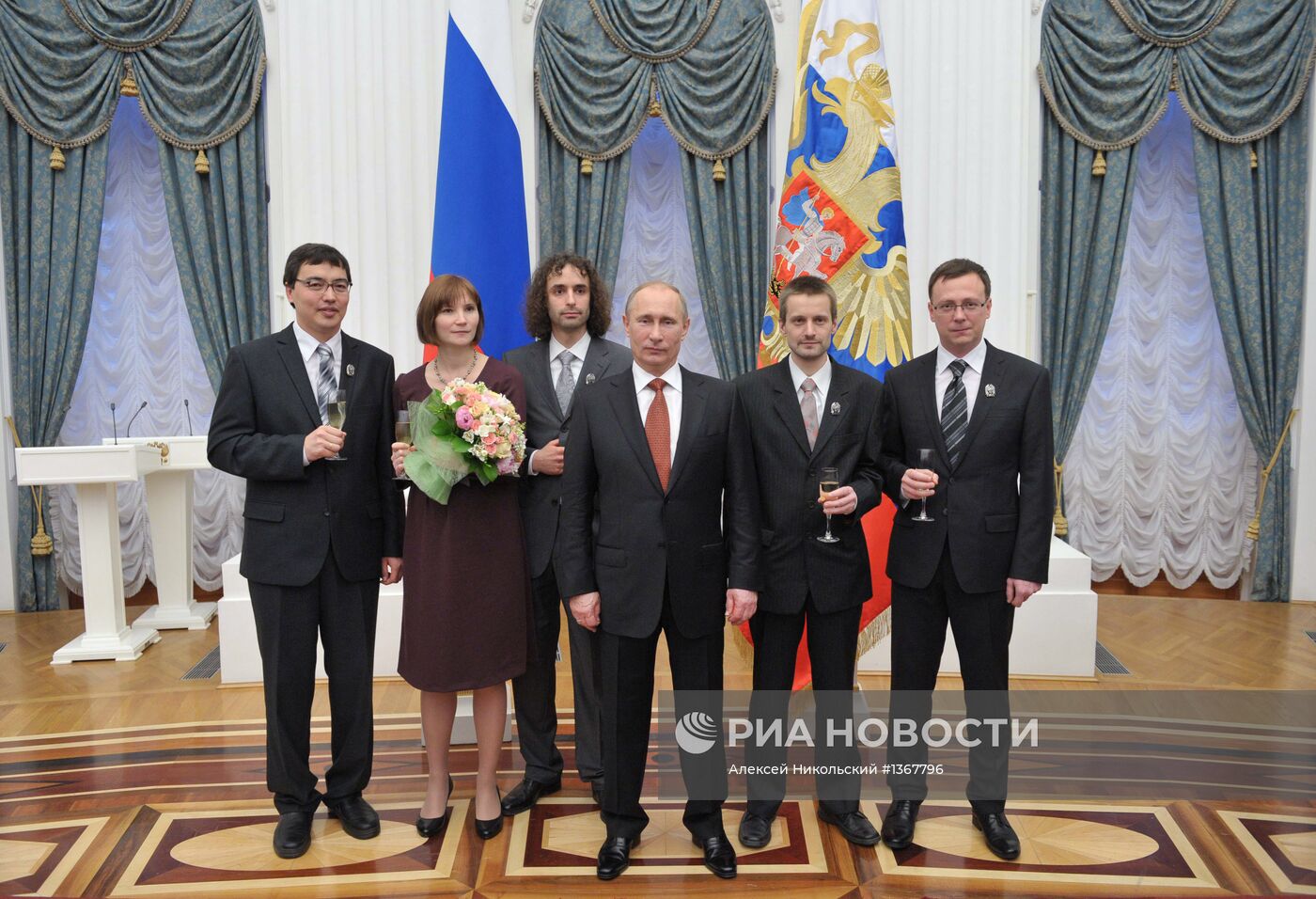 В.Путин вручил премии в области науки и инноваций в Кремле