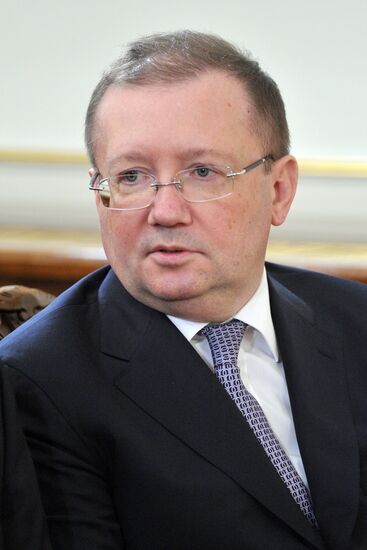 Президент РФ В.Путин наградил сотрудников МИД РФ госнаградами