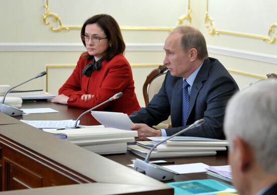 В.Путин провел заседание по развитию ТЭК