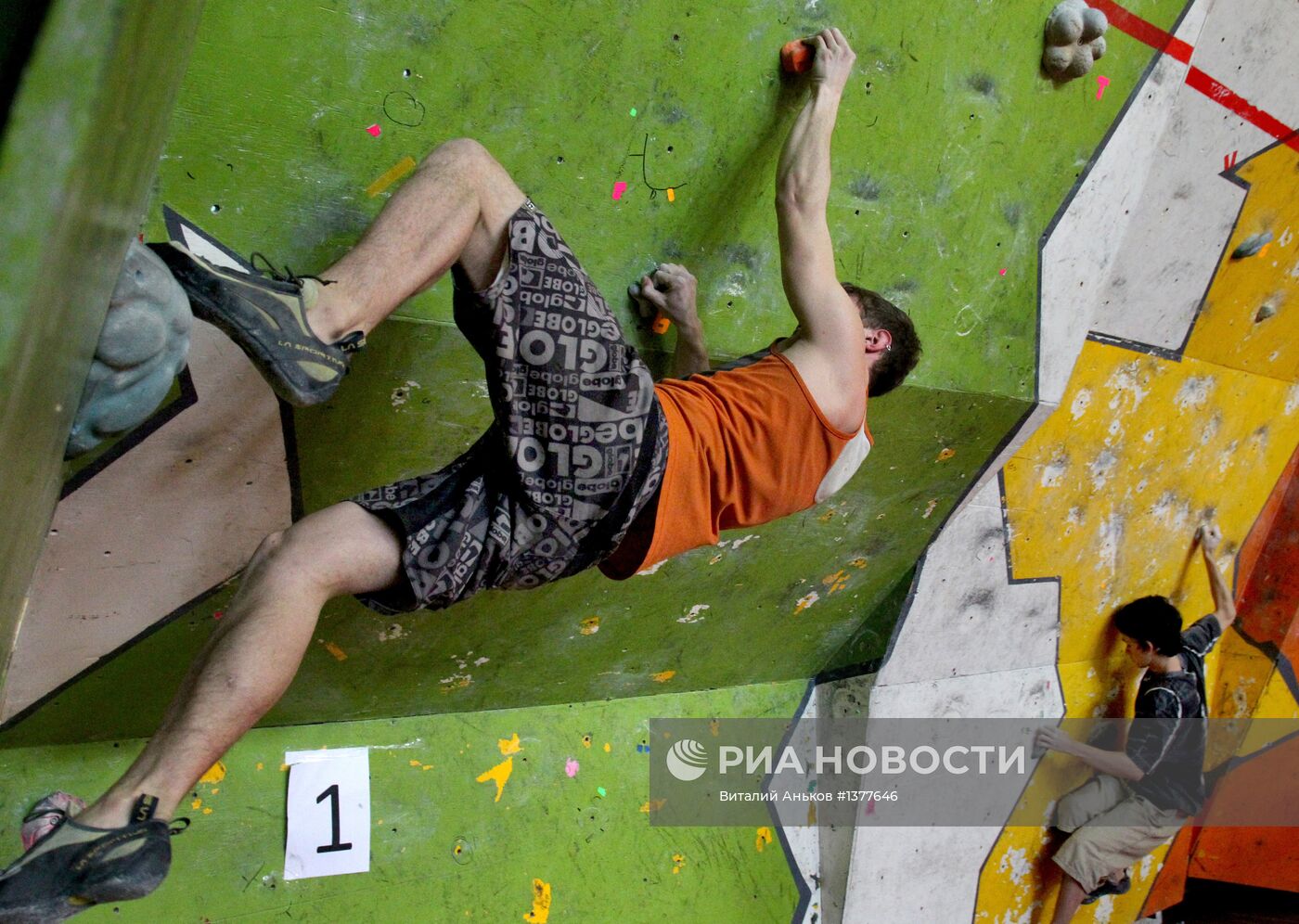 Соревнования по скалолазанию во Владивостоке