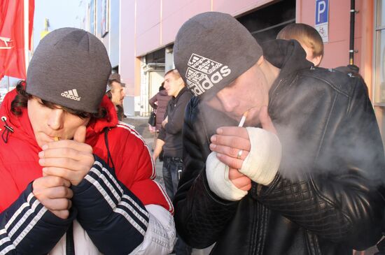 Курение в общественных местах