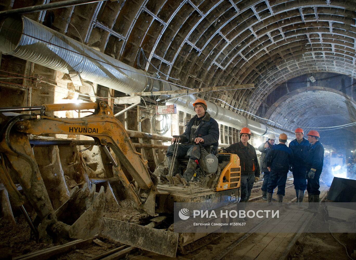 С.Собянин на строительстве Калининско-Солнцевской линии метро