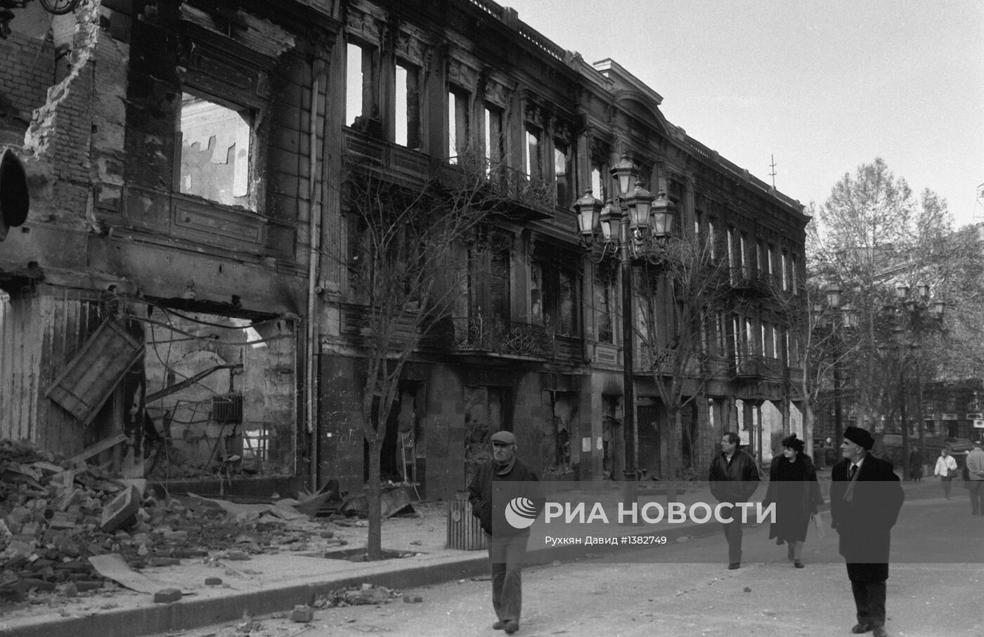 Тбилисский Дом художника после боев