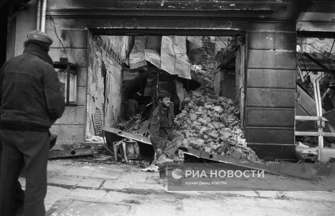 Тбилисский Дом художника после боев