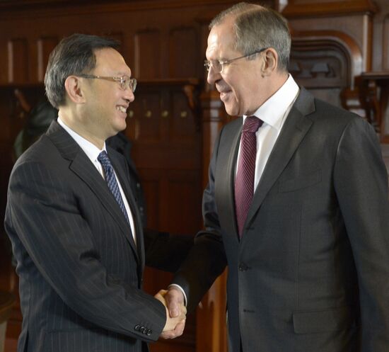Встреча глав МИД РФ и Китая Сергея Лаврова и Яна Цзечи в Москве