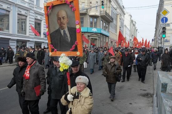 Шествие и митинг КПРФ по случаю 95-летия Советской Армии
