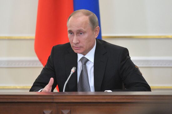 В.Путин на заседании по нацпроектам в демографической политике